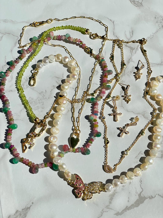Rosa Mariposa - Hand Knotted Fresh Water Pearl Necklace