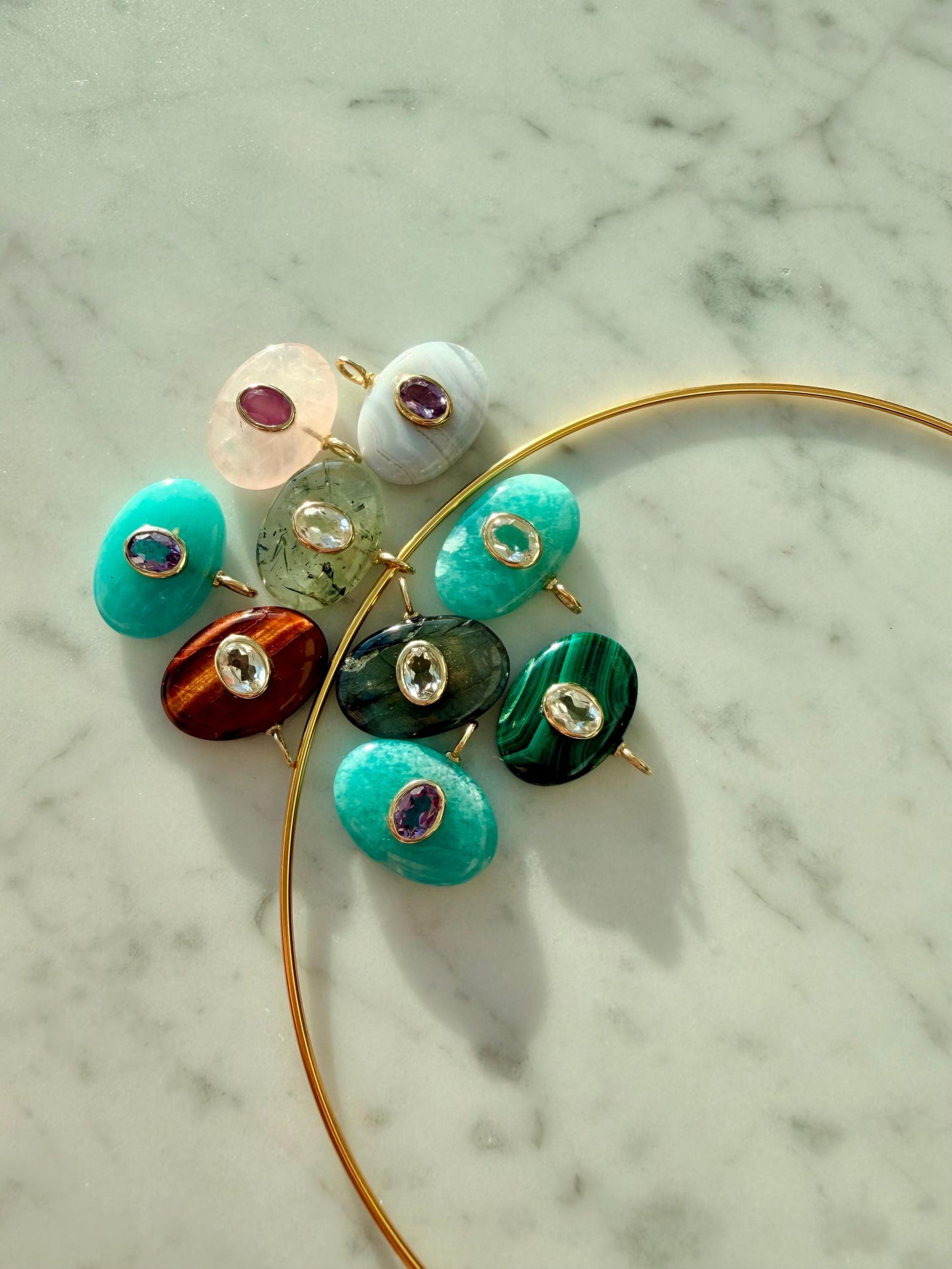 Lallipop Gemstone Droppy Pendant on Omega Wire Choker